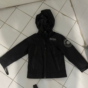 Hugo boss fleece lined wind breaker jacket size 4 boys